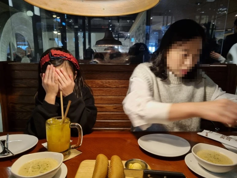 SE-ceb951e7-8fb1-49ed-9971-26675d3c07bb.jpg?type=w773