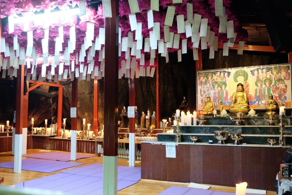 %EA%B3%A8%EB%A8%B8%EB%A6%AC%EC%98%A4%EB%A6%84_%EC%84%9D%EA%B5%B4%EC%95%94_%EB%82%B4%EB%B6%80.JPG?type=w966