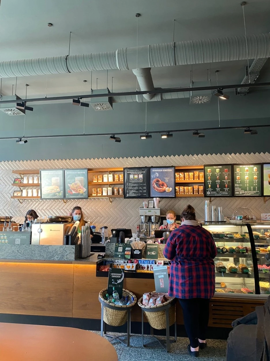 2._%EC%8B%A4%EB%82%B4_%EB%A7%88%EC%8A%A4%ED%81%AC_%EC%B0%A9%EC%9A%A9_%EC%9D%98%EB%AC%B4%ED%99%94_%EC%8B%9C%EC%A0%88%EC%9D%98_%EC%8A%A4%ED%83%80%EB%B2%85%EC%8A%A4_-_2022.03.22..jpg?type=w1