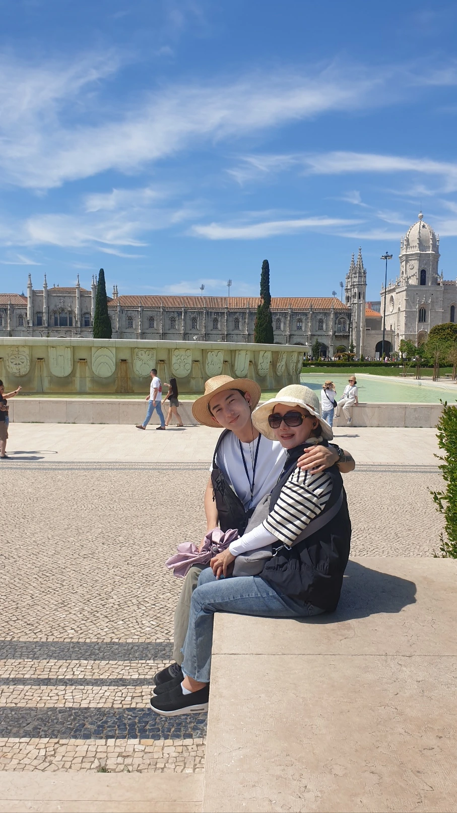 엄마랑 사진.jpeg