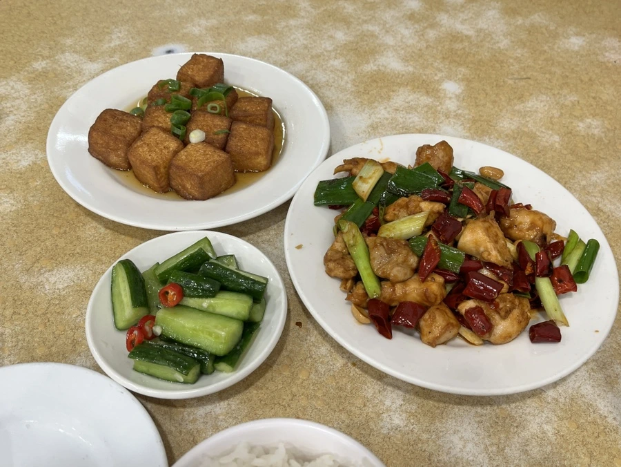 IMG_3425.JPG?type=w966