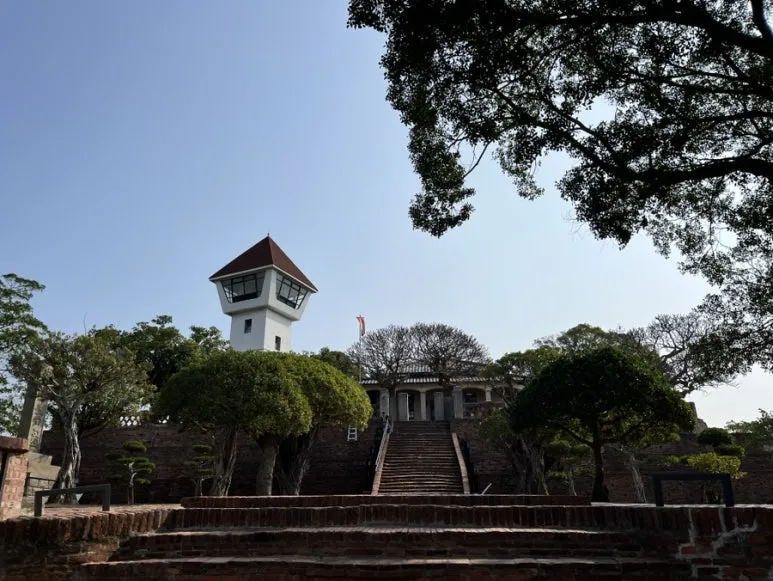 IMG_9927.JPG?type=w773