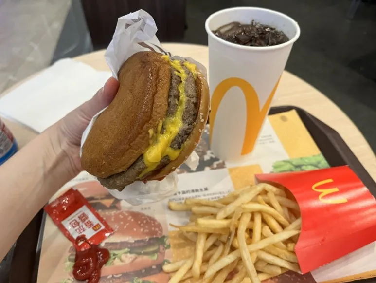 IMG_9306.JPG?type=w773