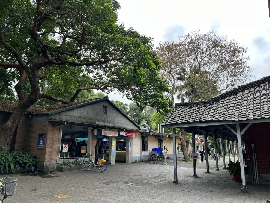 IMG_4203.JPG?type=w966