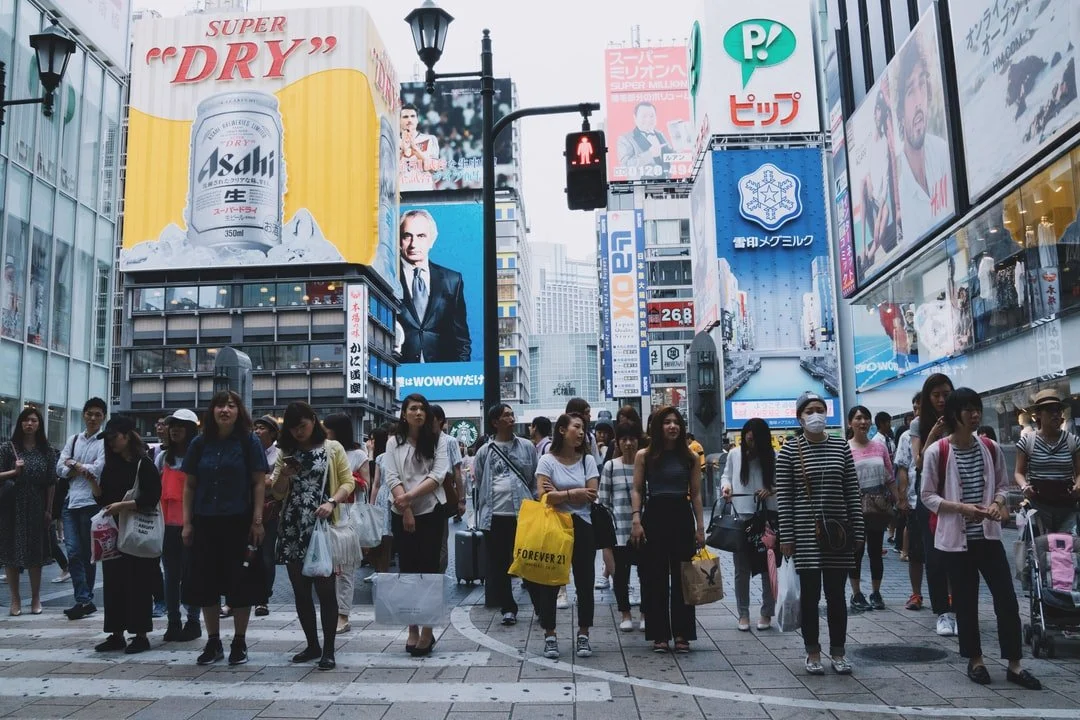 photo-1542685768-def514512230.jpg?type=w1200