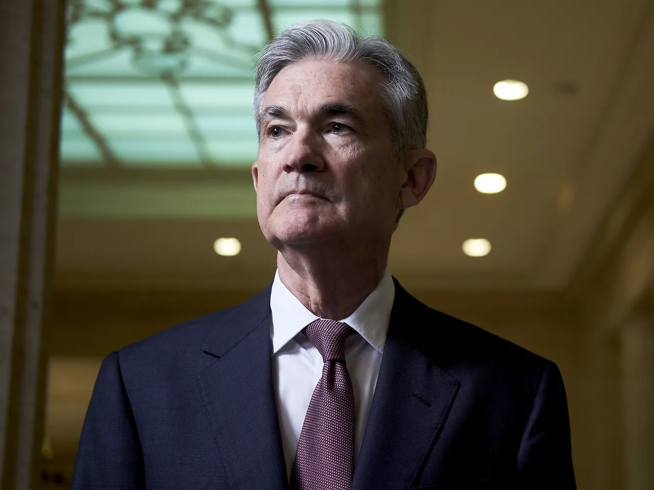 171102125404-jay-powell.jpg?q=w_3000,h_2250,x_0,y_0,c_fill