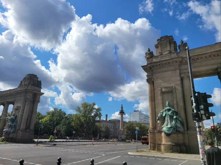 KakaoTalk_20250906_225133486_09.jpg?type=w773