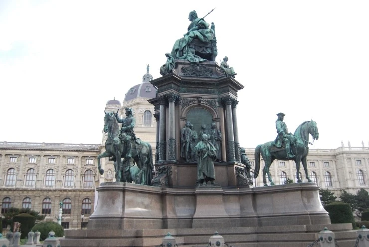 DSC_0022.JPG?type=w773