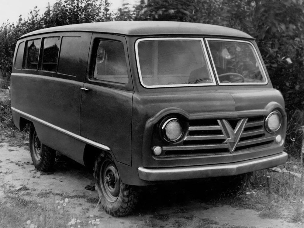 uaz-450b.jpeg