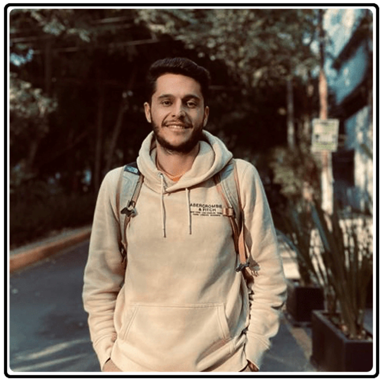 h58nC_3a43TGDEaXNOep4MtaJX4