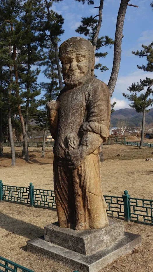 원성왕릉 무인상.JPG