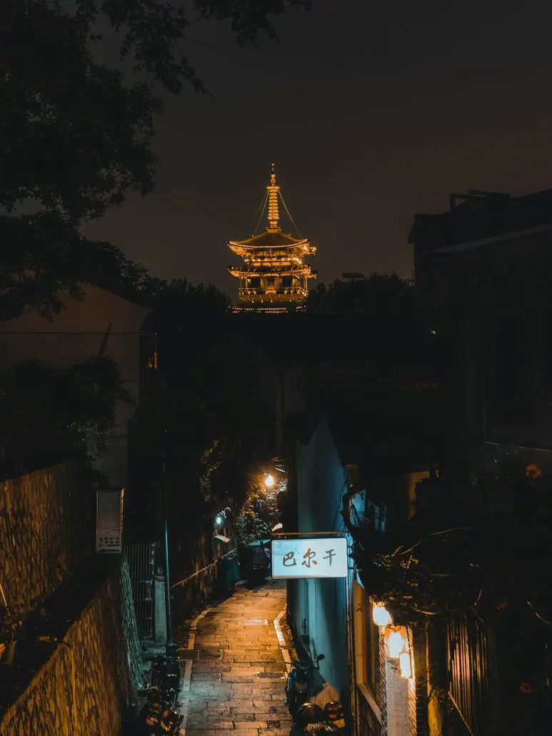 aden-lao-SpL2a1Jfk0E-unsplash.jpg?type=w773