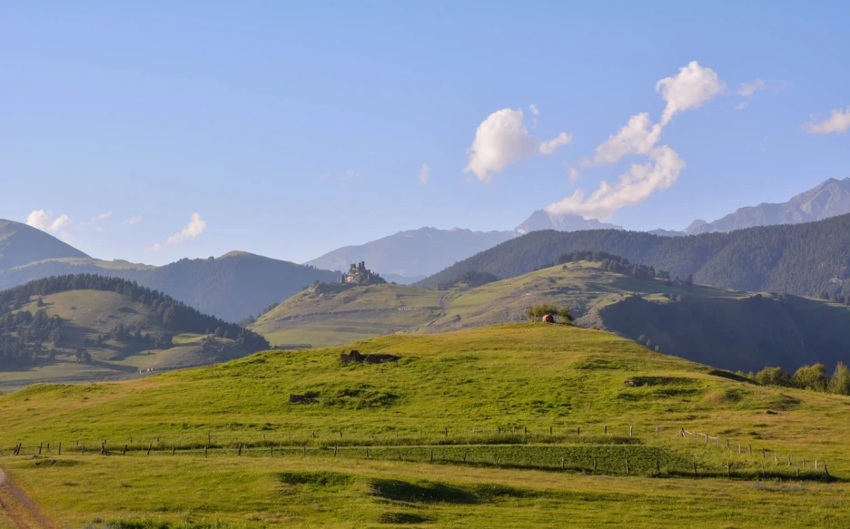 Omalo_kesselo_fortress_view.png?type=w1