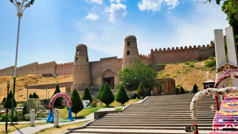 etienne-dayer-L1Zf59Vln2M-unsplash.jpg?type=w773