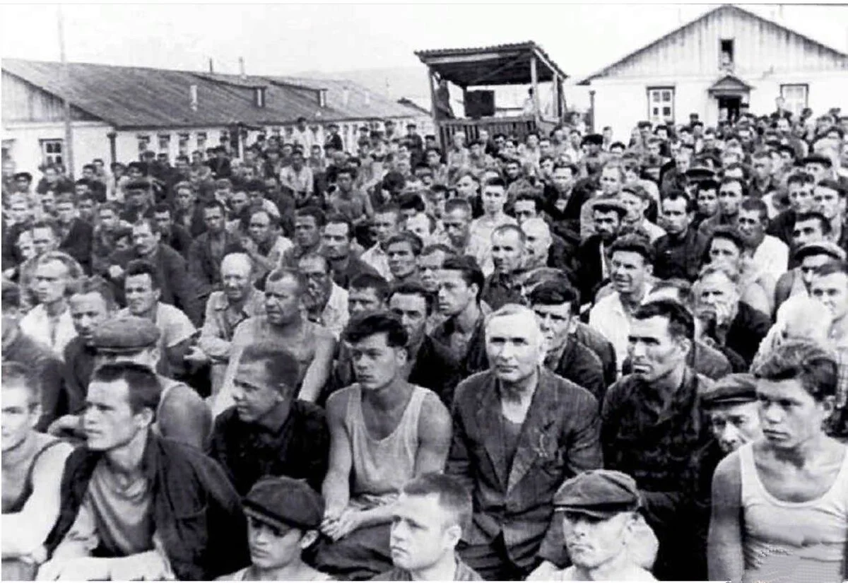 굴라그에 수용된 죄수들.jfif