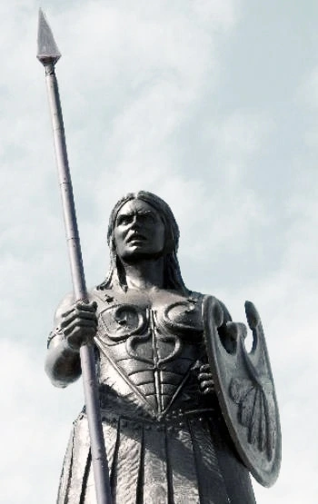 63_터키 삼순의 여인국 여전사 상(像). 여전사의 오른쪽 가슴 부위가 현저히 꺼져있다. 사진 최정철.JPG