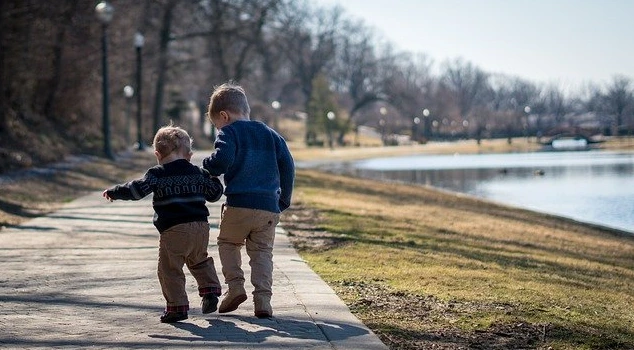 %EA%B1%B7%EA%B8%B03.PNG?type=w1