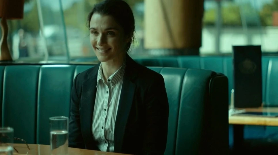 The.Lobster.2015.720p.WEB-DL.DD5.1.H264-FGT.mkv_20160209_193222.933.jpg?type=w966