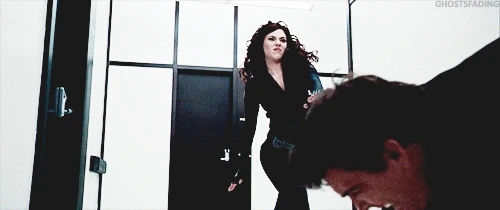 black-widow-fight.gif?type=w1