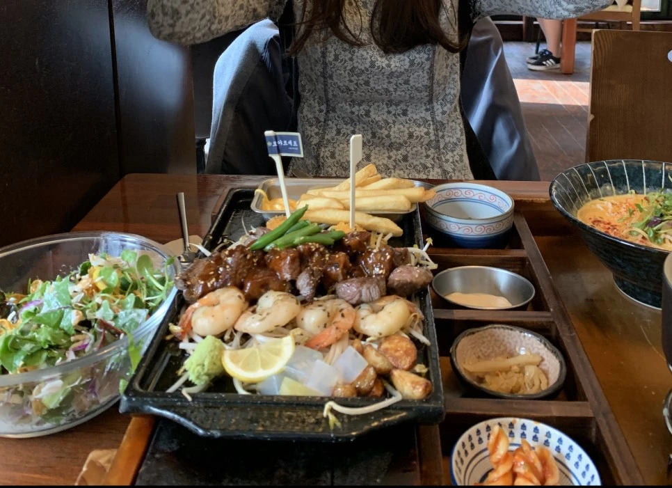 output_4244593833.jpg?type=w966