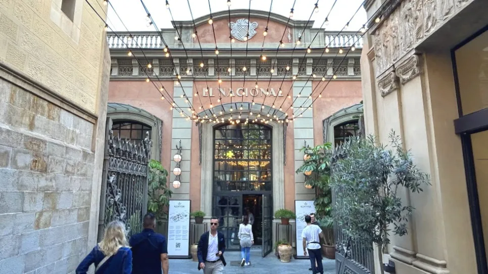 IMG_E0468.JPG?type=w966