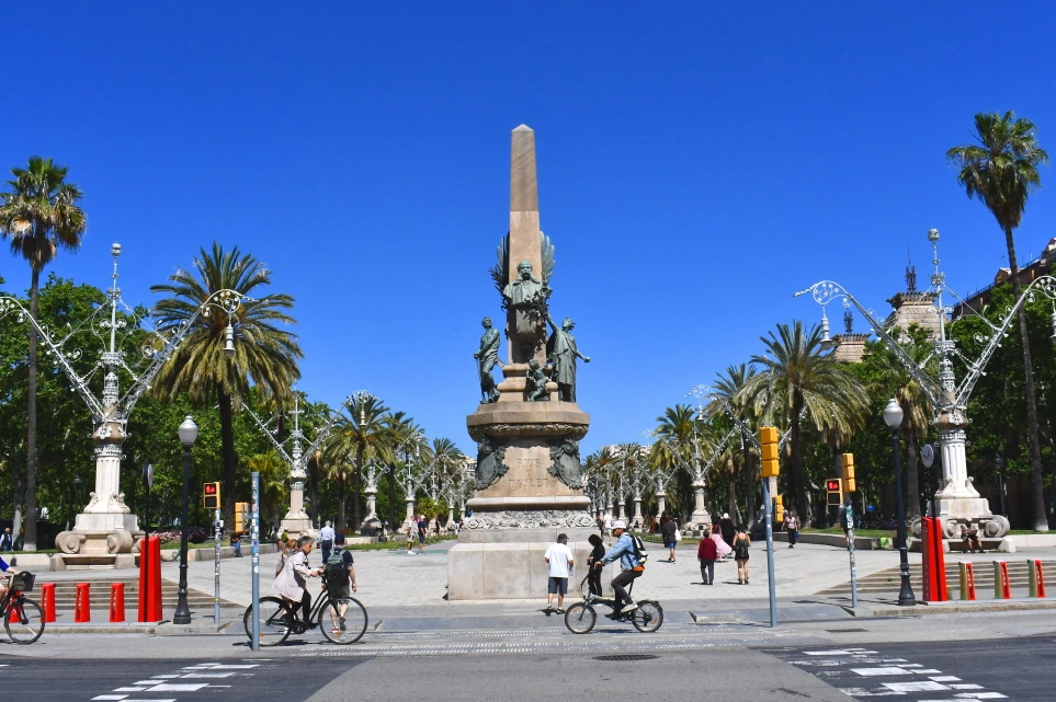 DSC_8634.JPG?type=w966