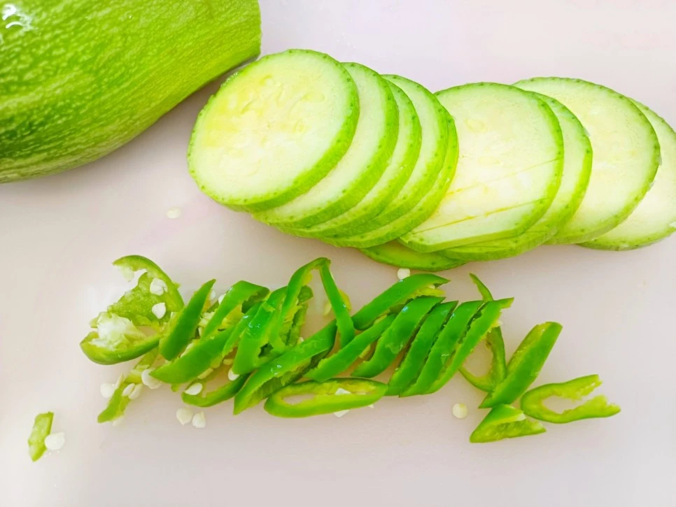 KakaoTalk_20230803_145825289_05.jpg?type=w966