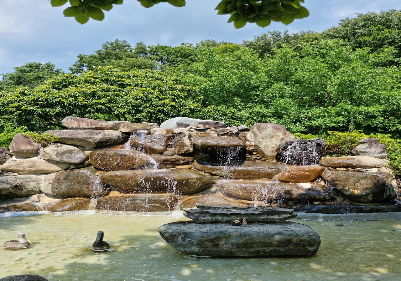 마른 빈 방에 그리운 풍경을 다시 채운다.bmp