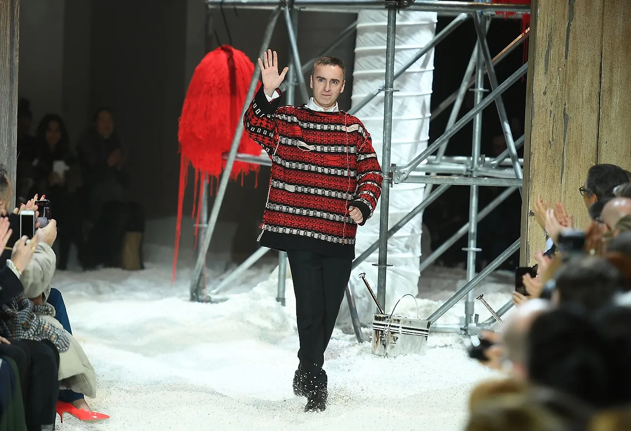 64f1d3ec2cf058e9ad917437_645a5d51e751f02c71f5e9b7_raf-simons-exits-calvin-klein-1545467772.jpeg