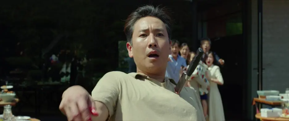 Parasite_2182c.jpg?type=w1