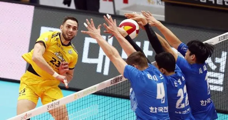 비예나 33점 KB손해보험, 한국전력 꺾고 2연패 탈출.jpeg