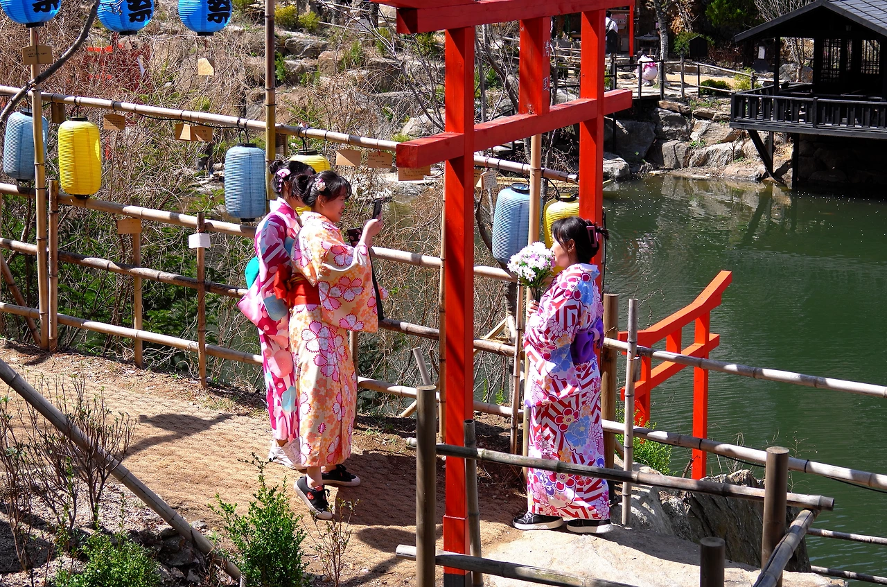 니지모리 스튜디오  (2).jpeg