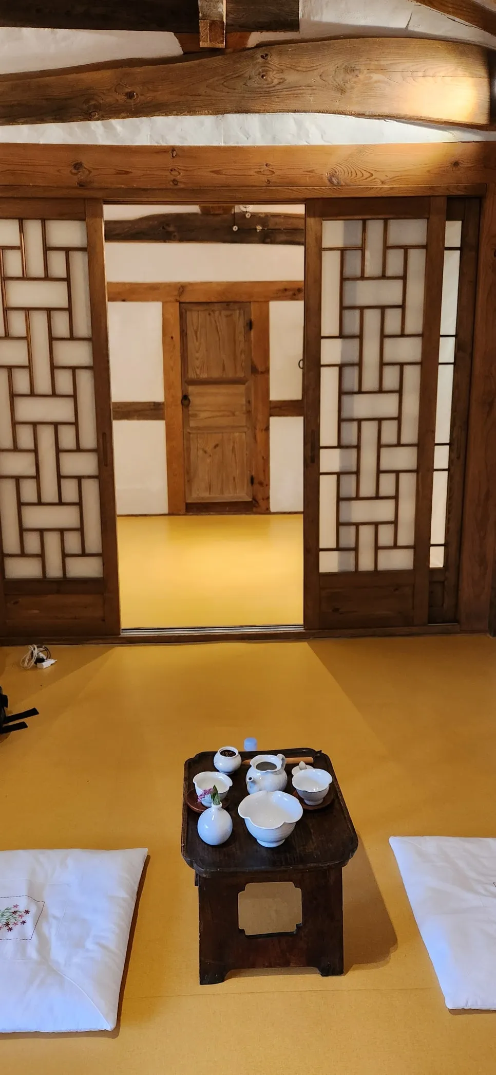 %EC%B0%BB%EC%83%81.jpg?type=w966