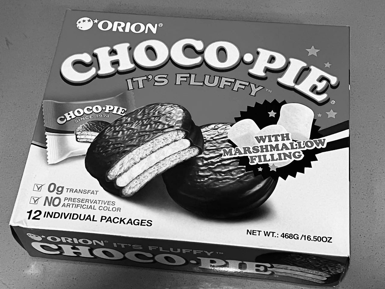 초코파이 흑백.jpeg
