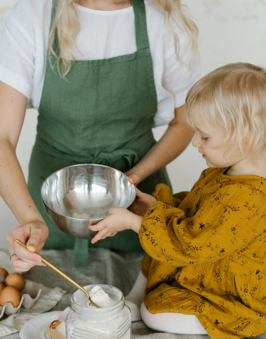 pexels-mikhail-nilov-6957990-032923.jpg?type=w1