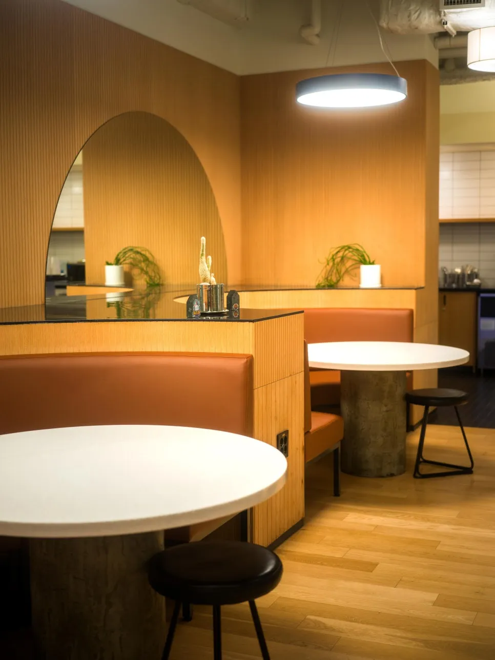 B0004669-2.jpg?type=w966