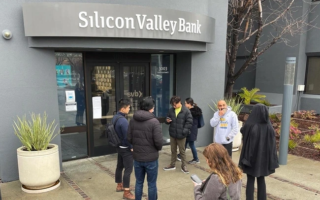 ngan-hang-svb-sup-do-1678512900977172377145-crop-1678512908782917093360.png?type=w773