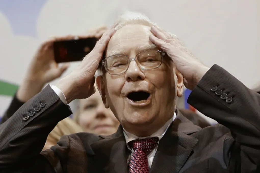 berkshire_hathaway_shareholders_nenh106_42693643.jpg?itok=9nhJqg_9