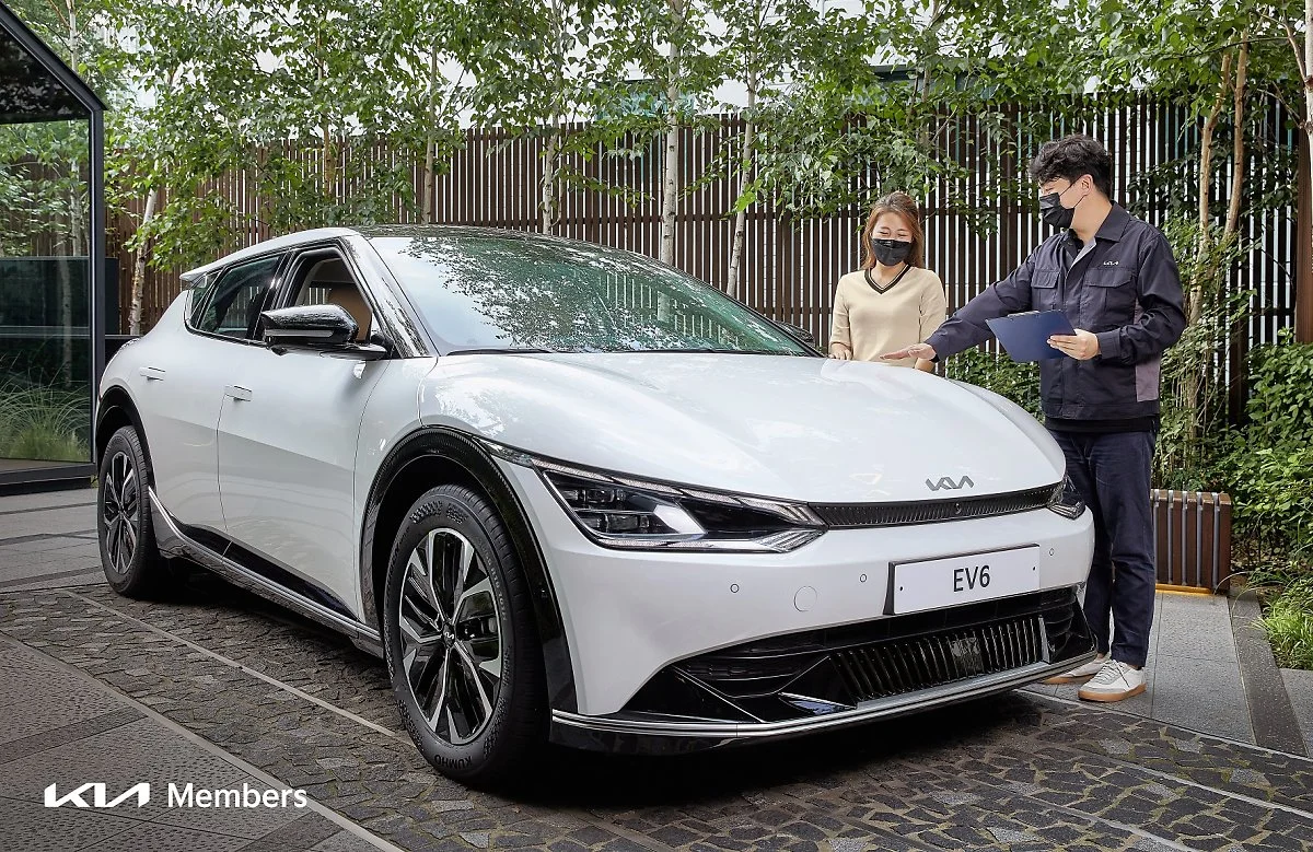 220801_%28%EC%82%AC%EC%A7%84%EC%9E%90%EB%A3%8C2%29_%EA%B8%B0%EC%95%84%2C_%EC%B9%B4%EC%BC%80%EC%96%B4_%ED%94%84%EB%A1%9C%EA%B7%B8%EB%9E%A8_3%EC%A2%85_%EB%A6%AC%EB%89%B4%EC%96%BC_%EC%B6%9C%EC%8B%9C.jpg?type=w1200