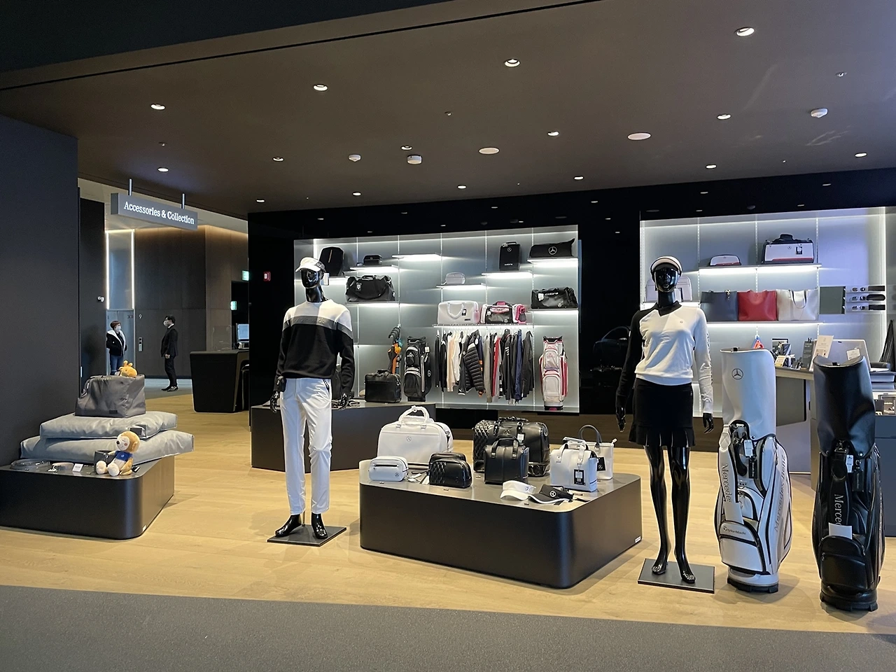[사진 2] 메르세데스-벤츠 코리아, 글로벌 골프 브랜드 테일러메이드와 2022 FW 시즌 신제품 출시 2 (1).JPG