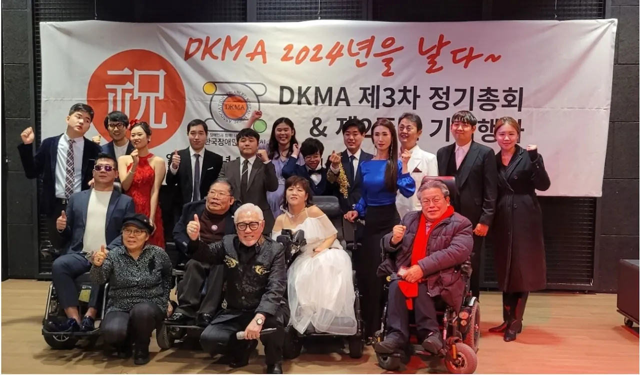 한국장애인모델협회 패션쇼.JPG