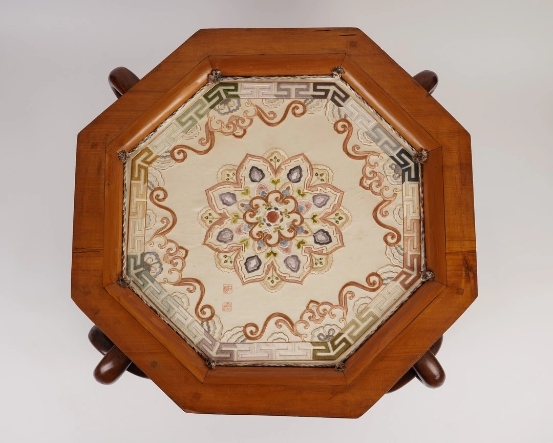 보상화 팔각탁자1.JPG