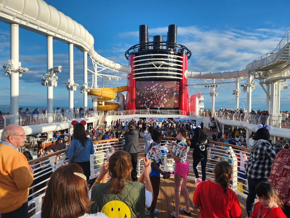 tfile.jpg?credential=yqXZFxpELC7KVnFOS48ylbz2pIh7yKj8&expires=1756652399&allow_ip=&allow_referer=&signature=S2NYX1Tea1JoRIqdvGCzIaBfnTw%3D