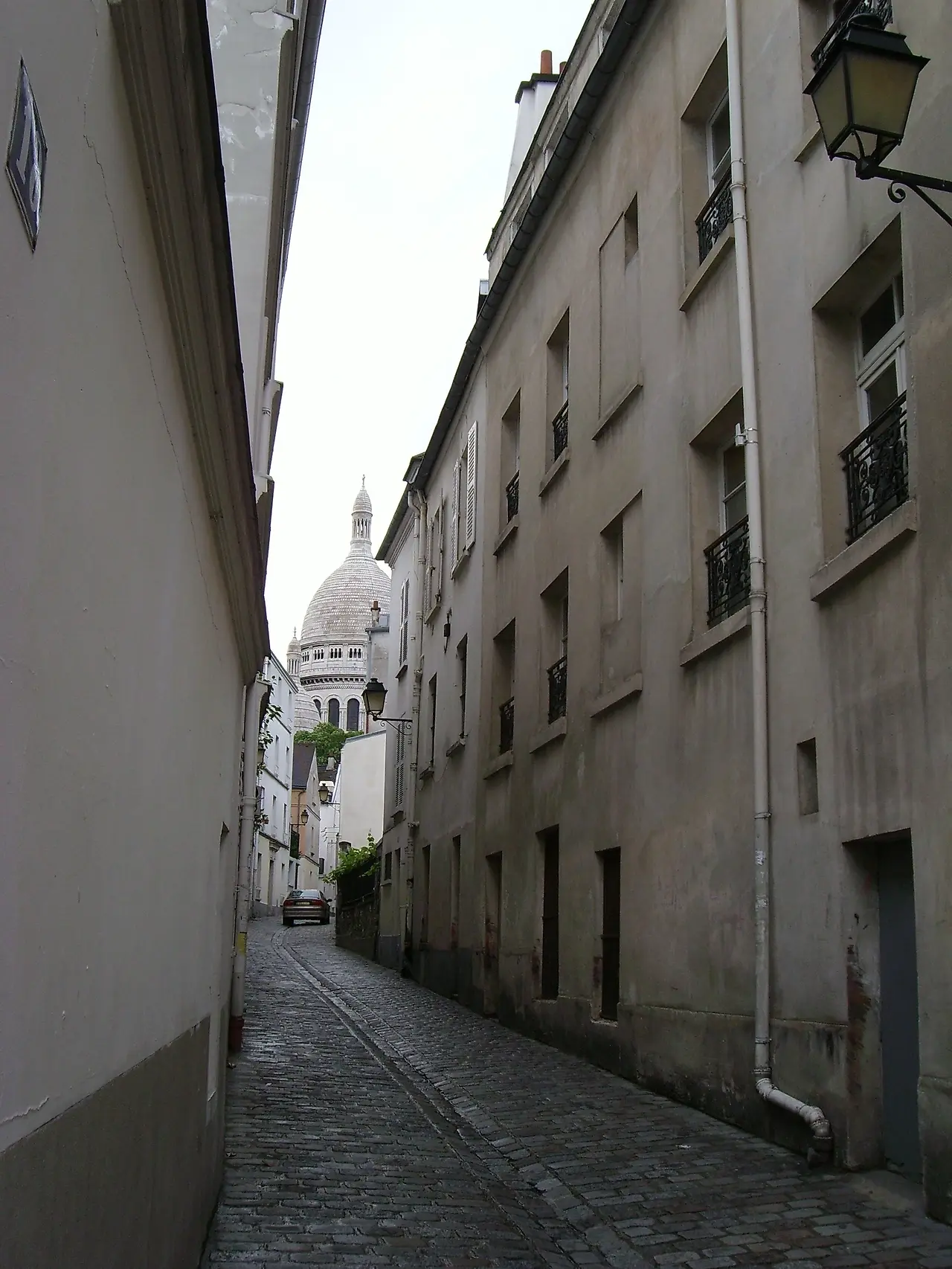 파리몽마르트거리2.JPG