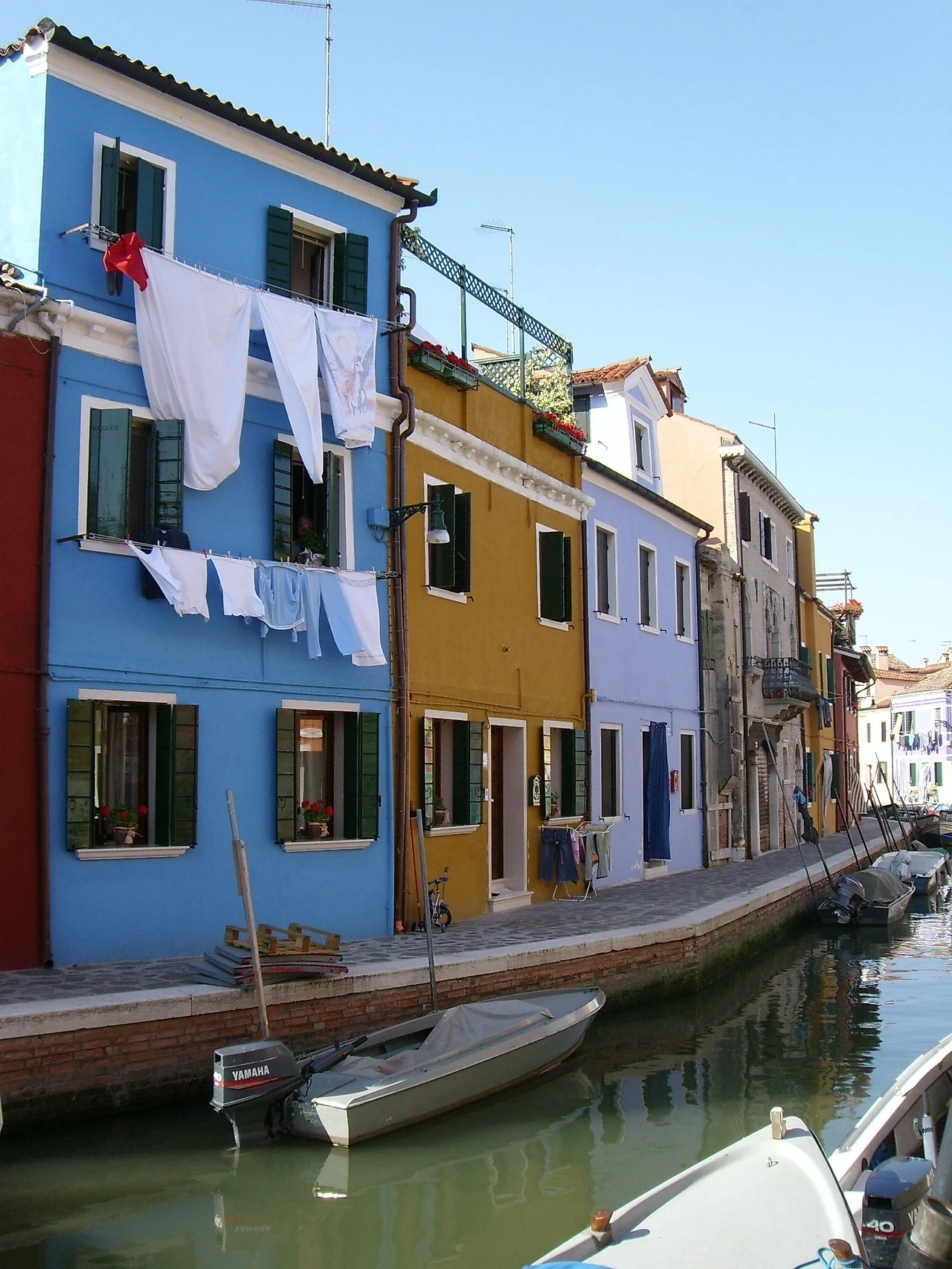 베네치아부라노섬예쁜건물2.JPG