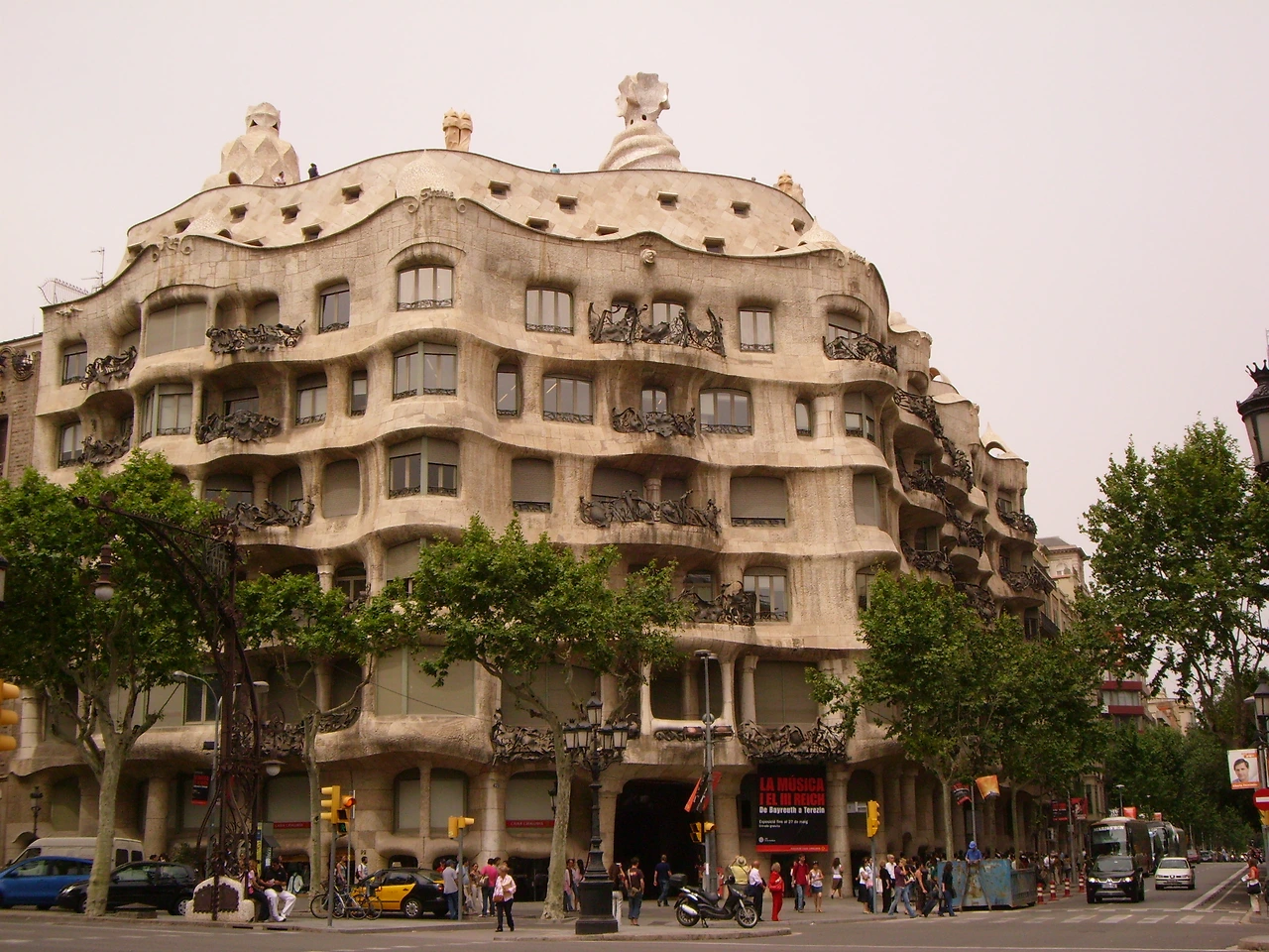 바르셀로나카사밀라1.JPG