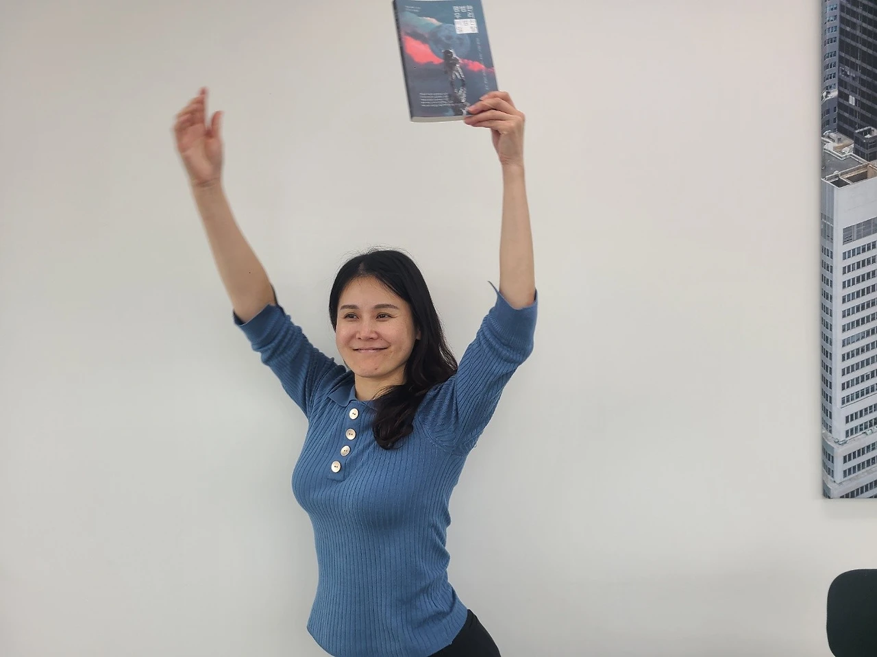 %EC%B1%85%EC%82%AC%EC%A7%84_5.JPG?type=w1600