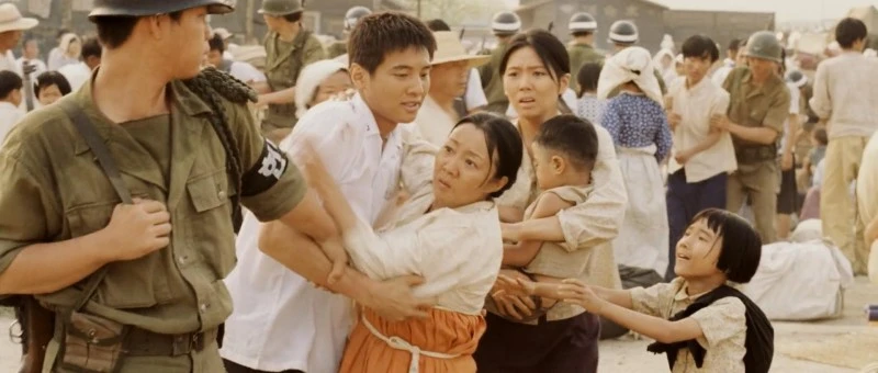 Taegukgi_hwinalrimyeo_Aka_Brotherhood_of_War_2004_DC_1080p_BluRay_x264_AC3-OoO_0.jpg?type=w800