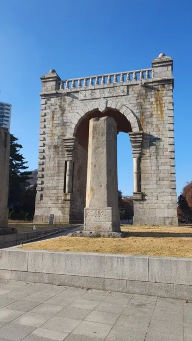 다운로드_(7) (1).jpeg