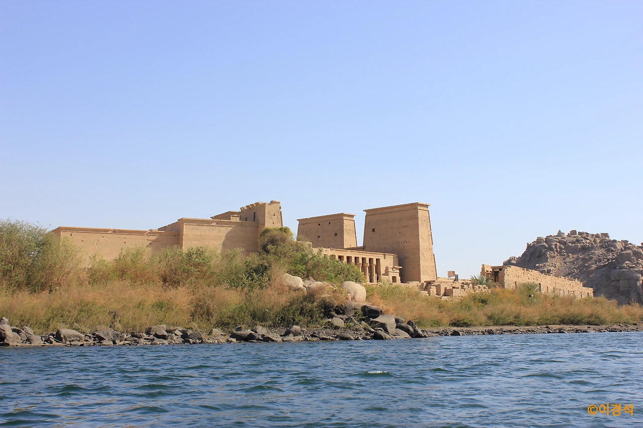 배타고 필레신전으로-6.JPG